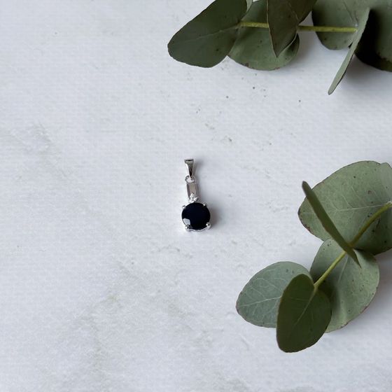 Серебряная подвеска с сапфиром 2.503ct