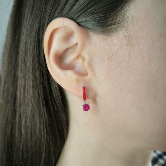 Серебряные серьги с фианитами, емаллю