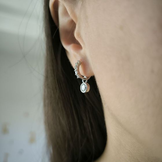 Серебряные серьги с фианитами