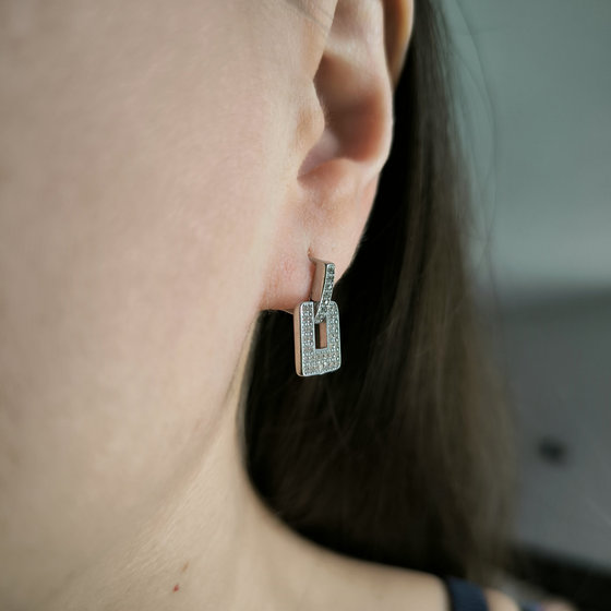 Серебряные серьги с фианитами