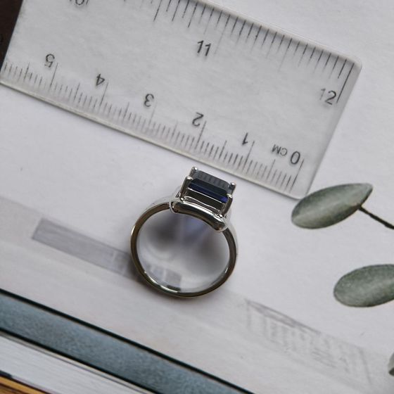 Серебряное кольцо с сапфиром nano 1.975ct