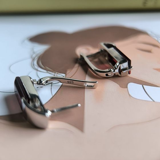 Серебряные серьги с гранатом nano 4.351ct