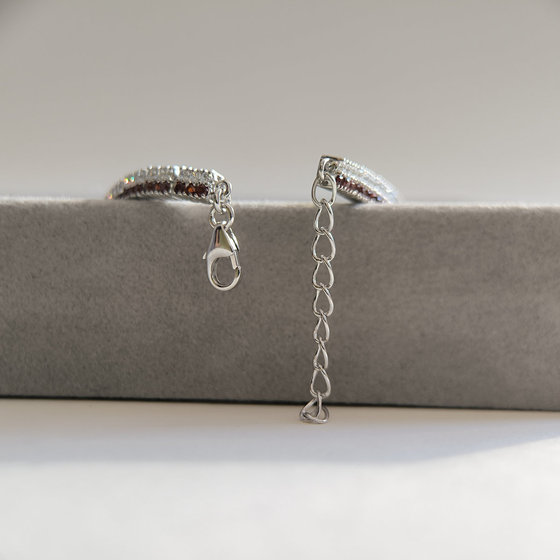 Серебряный браслет с гранатом 4.35ct