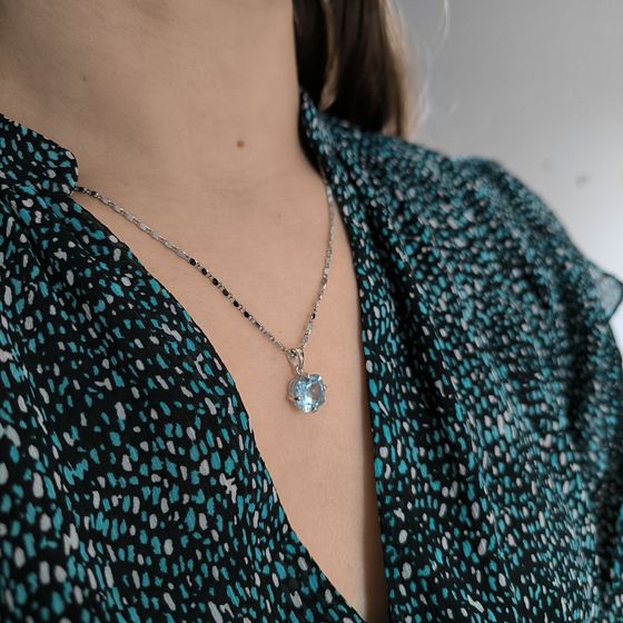 Серебряная подвеска с топазом 4.875ct