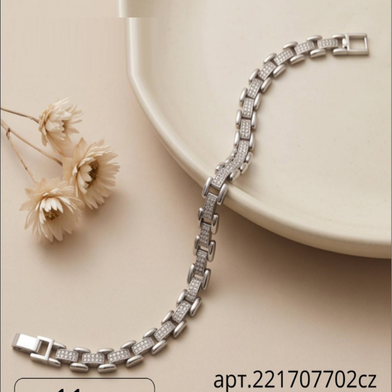 Золотой браслет с фианитами 1.9ct