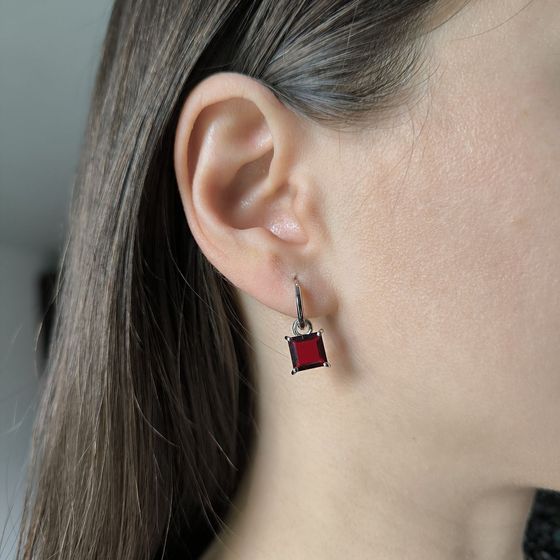 Серебряные серьги с гранатом 4.1ct