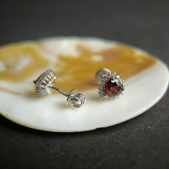 Серебряные серьги с гранатом 2.292ct