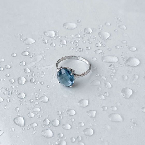 Серебряное кольцо с топазом Лондон Блю