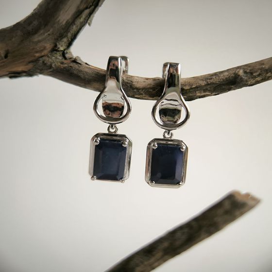 Серебряные серьги с сапфиром 5.218ct