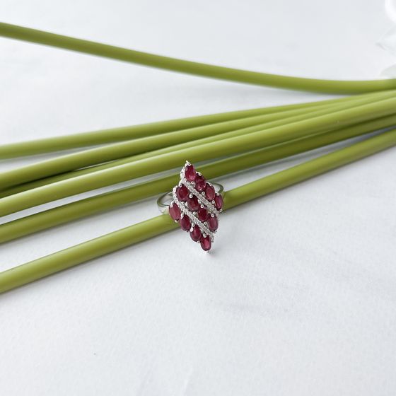 Серебряное кольцо с рубином 4.745ct