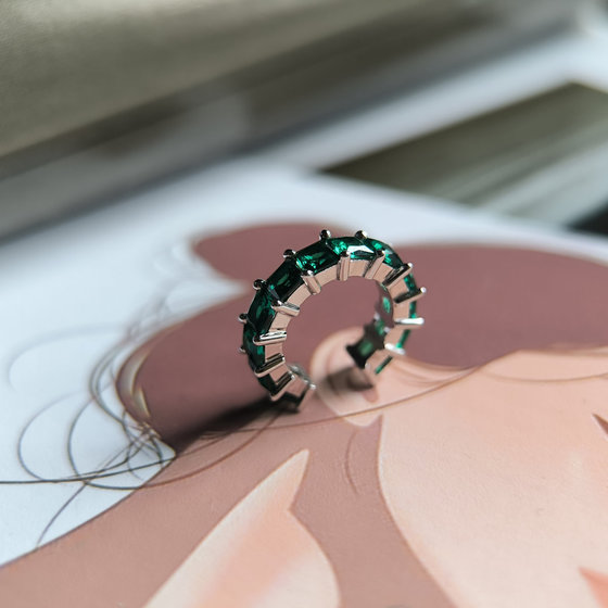 Серебряные серьги с фианитами