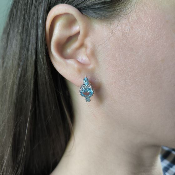 Серебряные серьги с топазом 4.108ct