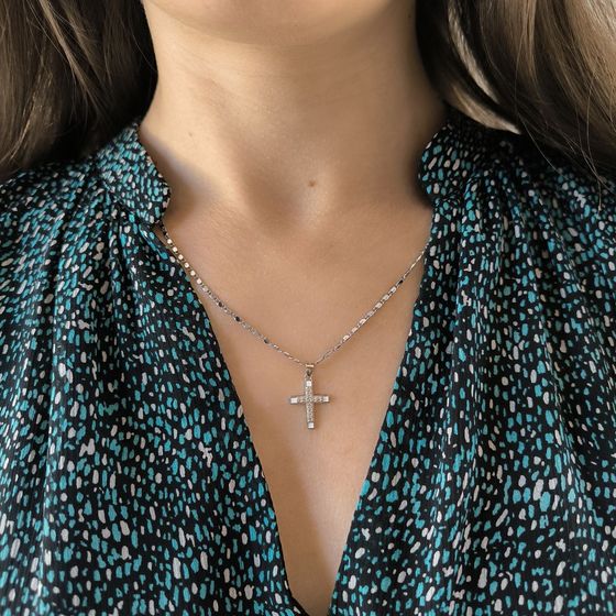 Серебряный крестик с фианитами, емаллю