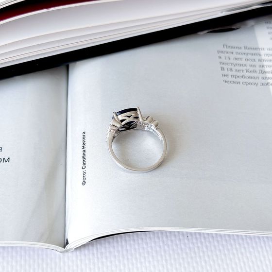 Серебряное кольцо с сапфиром 3.507ct