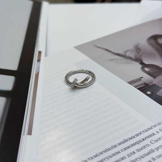 Серебряное кольцо с фианитами