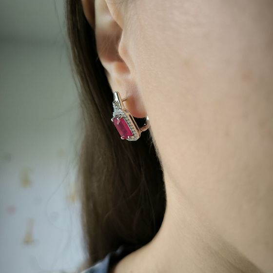 Серебряные серьги с рубином