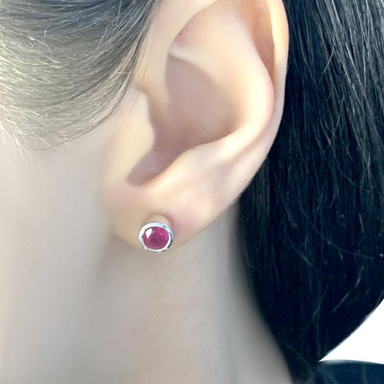 Серебряные серьги с рубином 1.467ct