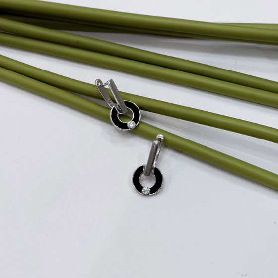 Серебряные серьги с емаллю