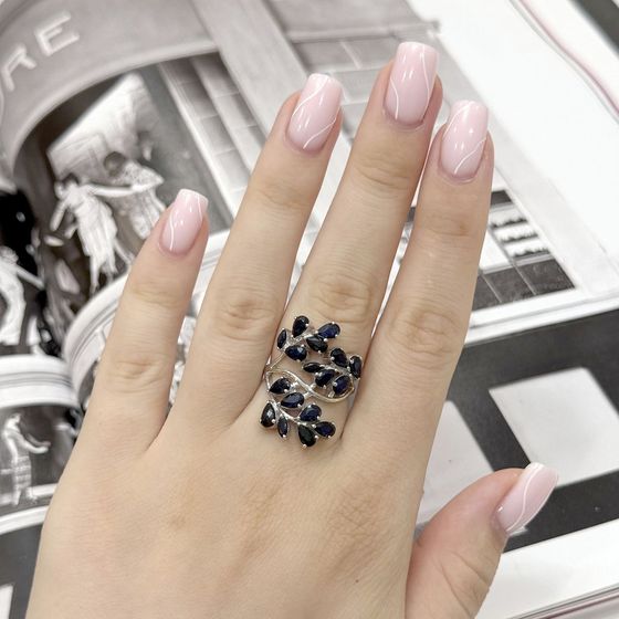 Серебряное кольцо с сапфиром 3.725ct