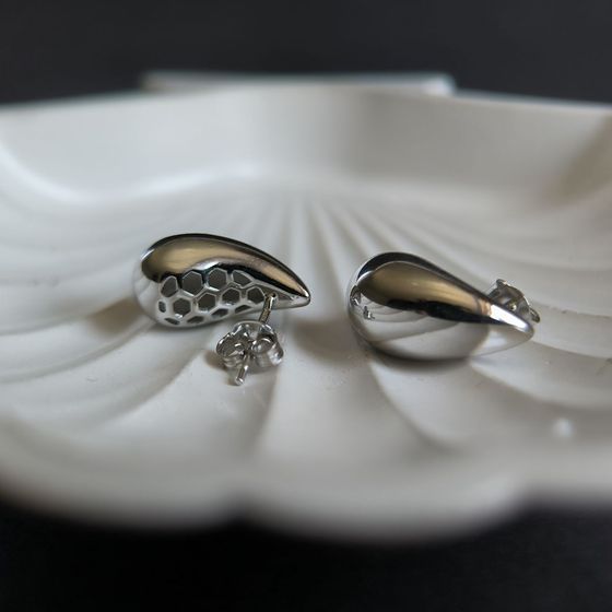 Серебряные серьги без камней Серебряные серьги без камней