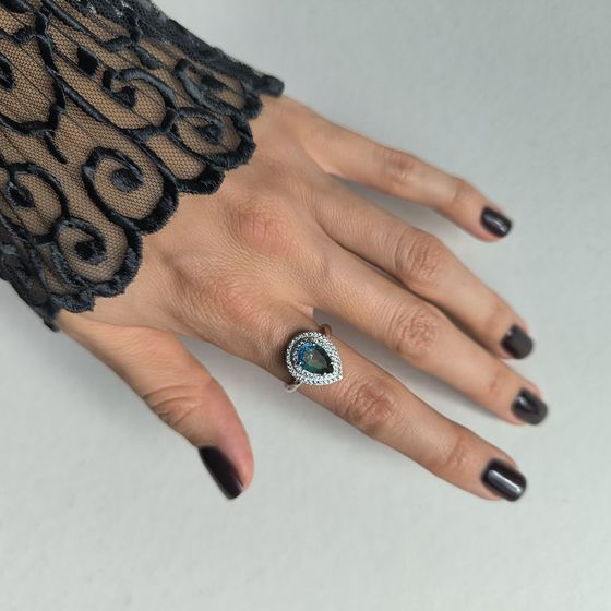 Серебряное кольцо с мистик топазом 1.901ct