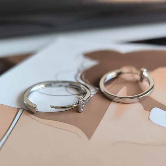 Серебряные серьги с фианитами