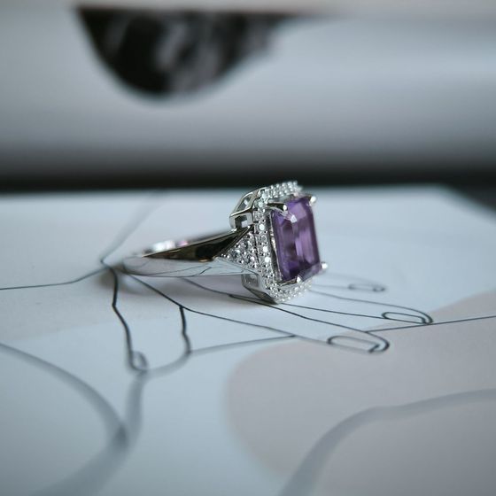 Серебряное кольцо с аметистом