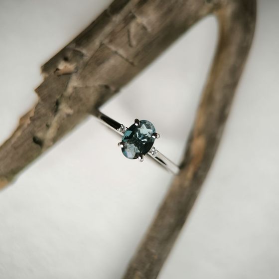 Серебряное кольцо с топазом Лондон Блю 0.572ct