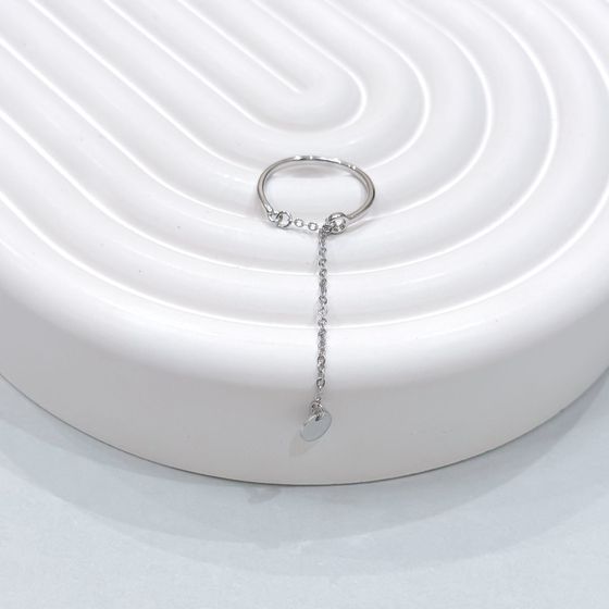 Серебряное кольцо без камней