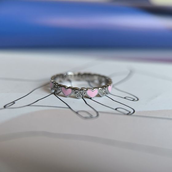 Серебряное кольцо с емаллю, фианитами