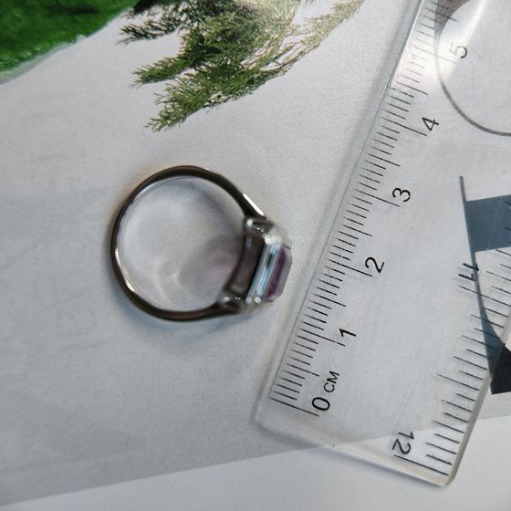 Серебряное кольцо с александритом 4ct