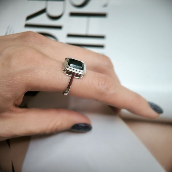 Серебряное кольцо с топазом Лондон Блю 3ct