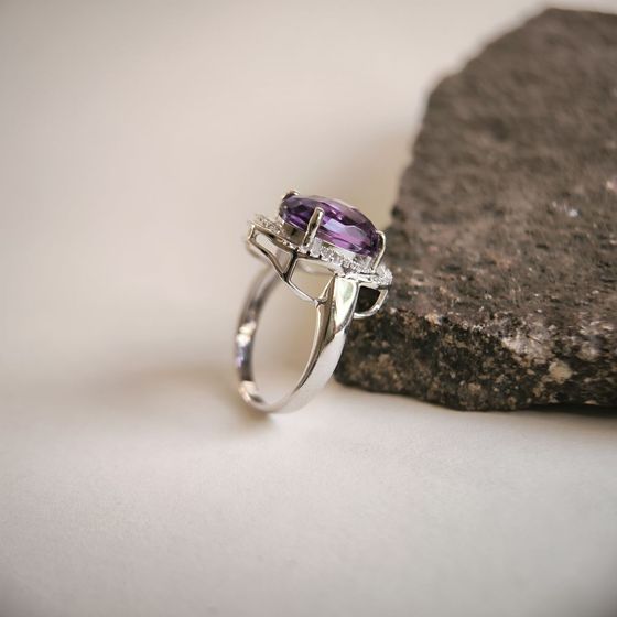 Серебряное кольцо с аметистом 5.163ct