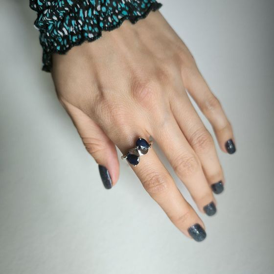 Серебряное кольцо с сапфиром 2.658ct