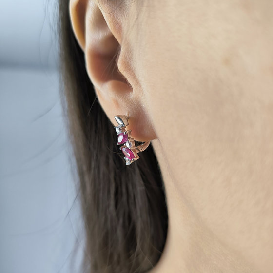 Серебряные серьги с рубином 2.15ct, фианитами