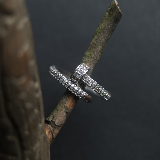 Серебряное кольцо с фианитами 0.62ct