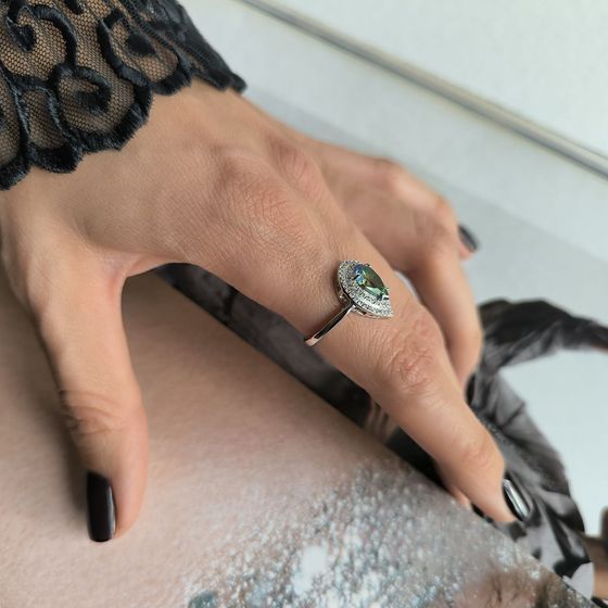 Серебряное кольцо с мистик топазом 1.901ct