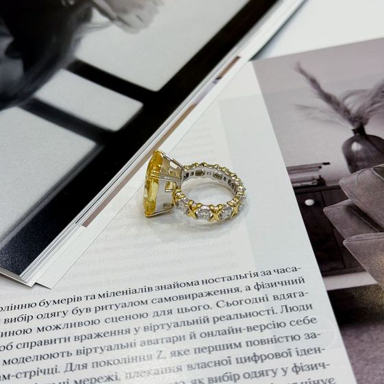 Серебряное кольцо с фианитами