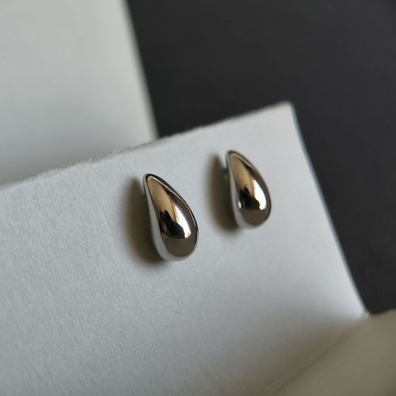 Серебряные серьги без камней Серебряные серьги без камней