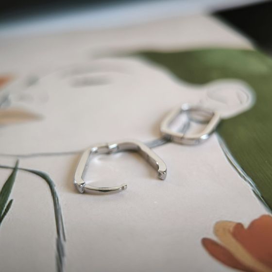 Серебряные серьги с фианитами