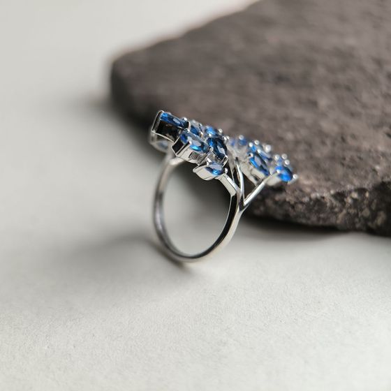 Серебряное кольцо с сапфиром nano 2.325ct