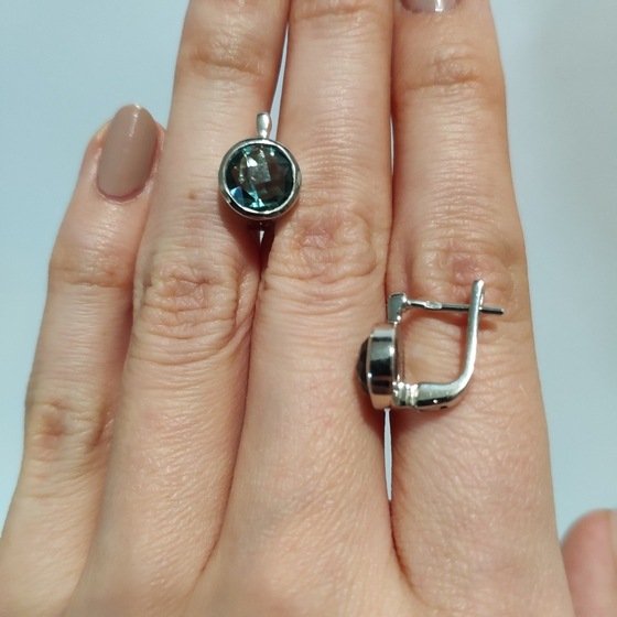 Серебряные серьги с топазом Лондон Блю 1.267ct