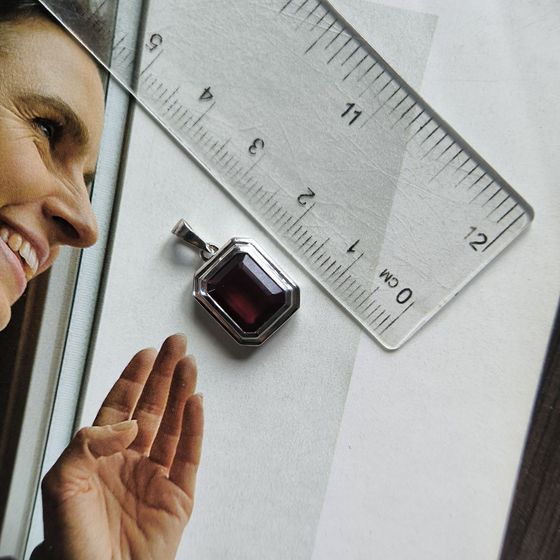 Серебряная подвеска с гранатом nano 2.625ct