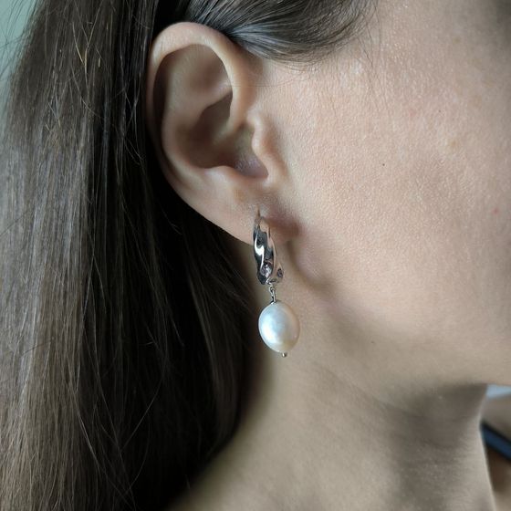 Серебряные серьги с жемчугом барочным