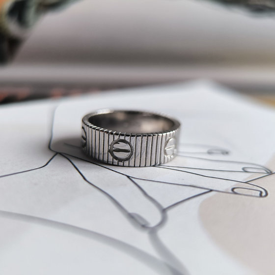 Серебряное кольцо без камней