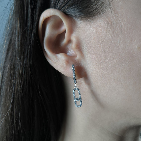 Серебряные серьги с фианитами