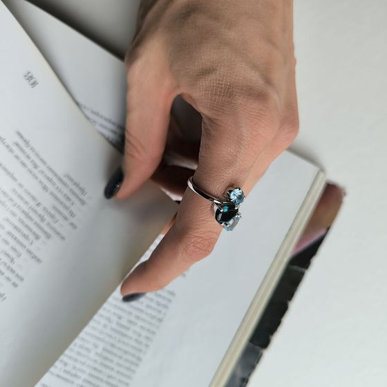 Серебряное кольцо с топазом Лондон Блю 3.913ct, топазом