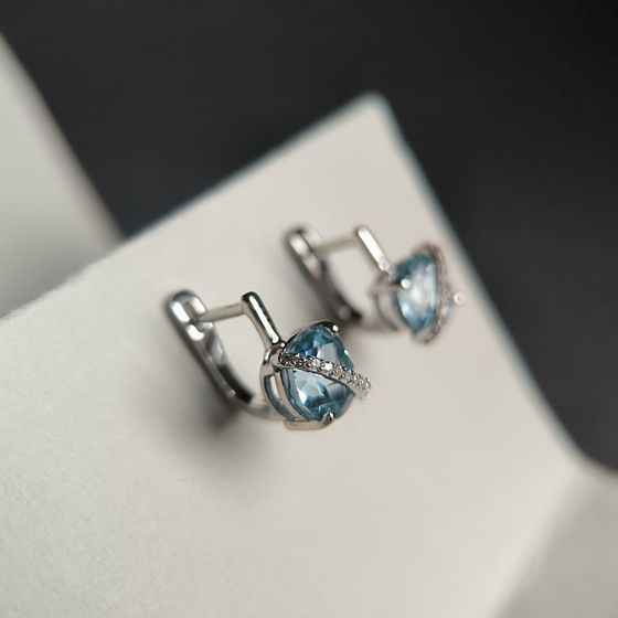 Серебряные серьги с топазом 5.198ct