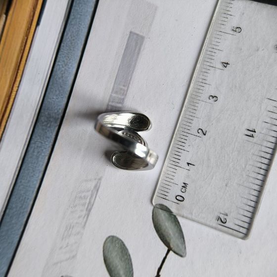 Серебряное кольцо с фианитами