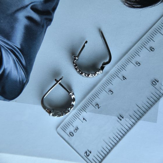 Серебряные серьги без камней Серебряные серьги без камней